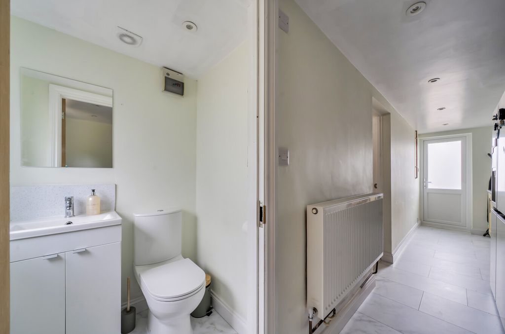 Additional image 10 of 3 bed semi-detached house for saleChurchward Avenue, Swindon, Wiltshire SN2