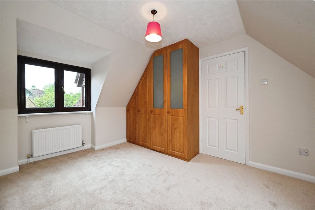Additional image 11 of 3 bed detached house for saleKings Road, Crowthorne, Berkshire RG45