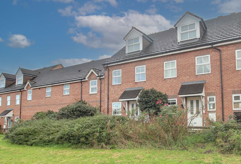 3 bed terraced house for saleCounty Way, Trowbridge BA14