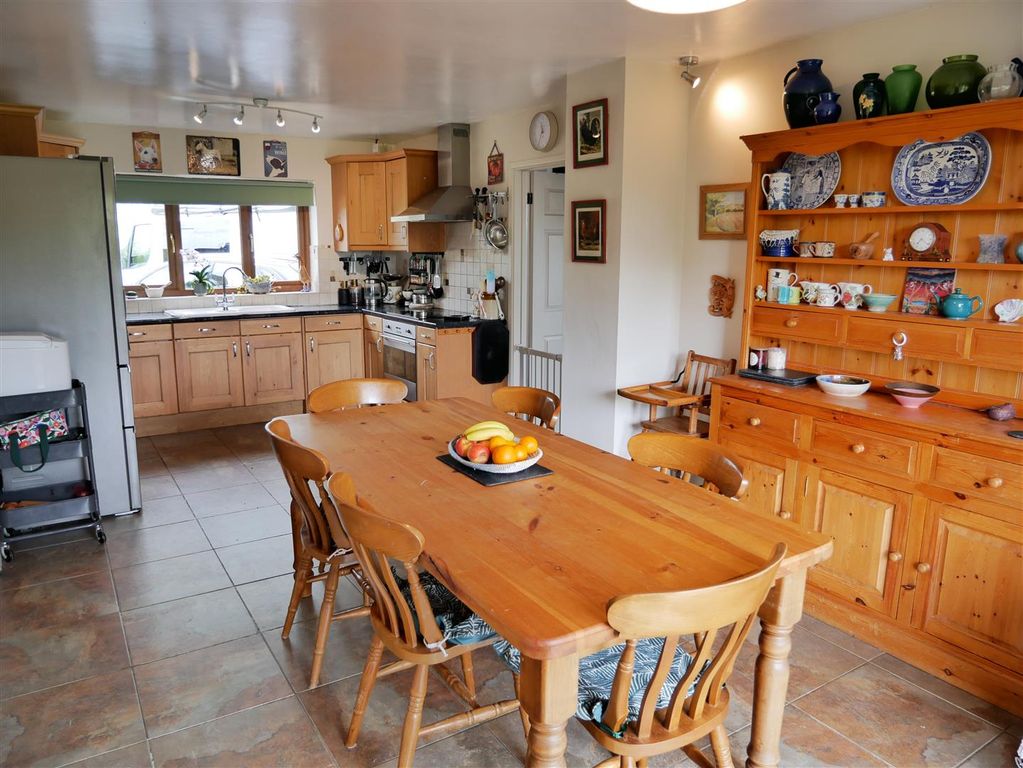 Additional image 4 of 5 bed detached house for saleNetherstreet, Bromham, Chippenham SN15