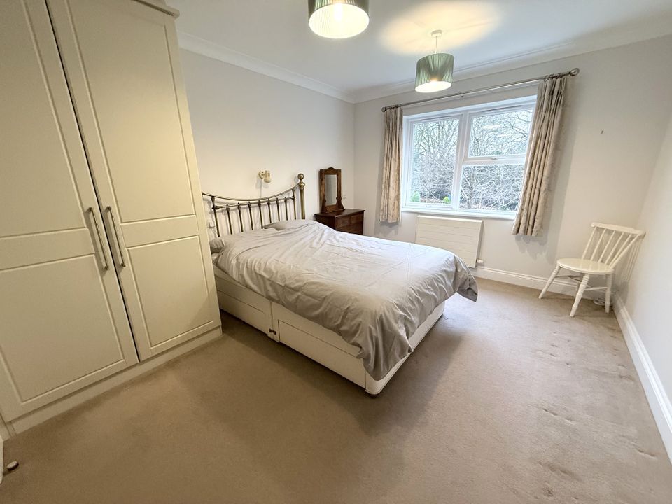 Additional image 4 of 2 bed flat for saleFitzwarren Court, Kingsdown Road, Swindon SN3