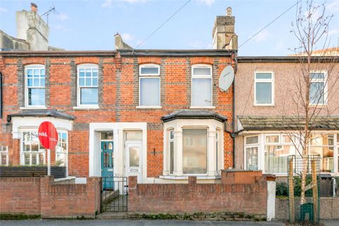 Luton Road, Walthamstow, London E17