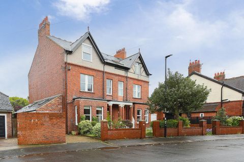 Elm Grove, Forest Hall NE12