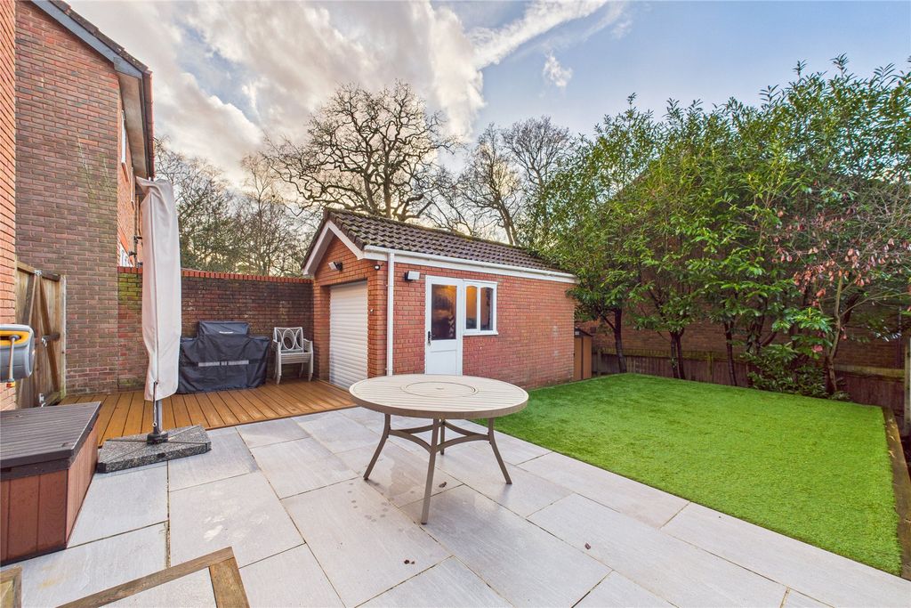 Additional image 5 of 3 bed detached house for saleNorman Keep, Warfield, Berkshire RG42