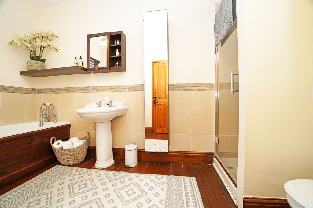 Additional image 8 of 3 bed semi-detached house for saleLechlade Road, Highworth SN6