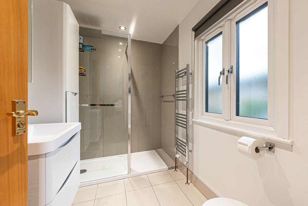 Additional image 18 of 5 bed detached house for saleWalton Drive, Ascot SL5