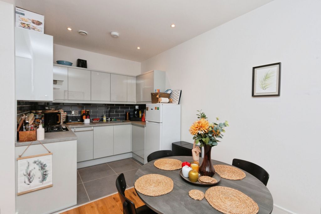 Additional image 15 of 1 bed flat for saleOpladen Way, Bracknell RG12