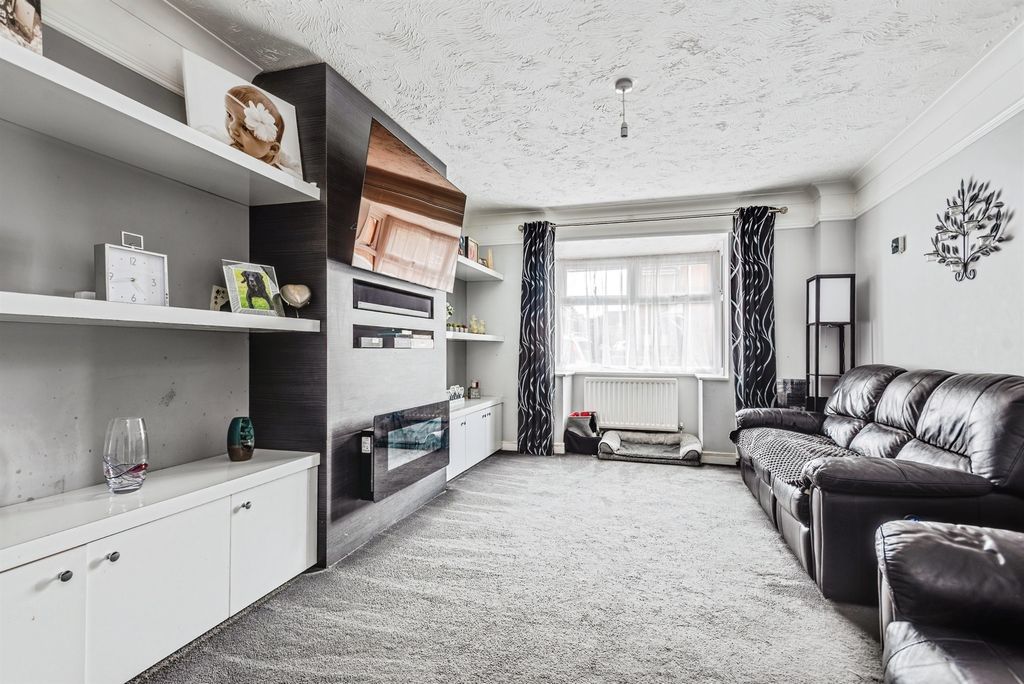 Additional image 5 of 4 bed detached house for saleHatherall Close, Stratton St. Margaret, Swindon SN3