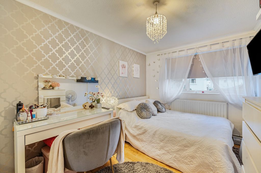 Additional image 10 of 3 bed terraced house for saleAysgarth, Bracknell, Berkshire RG12