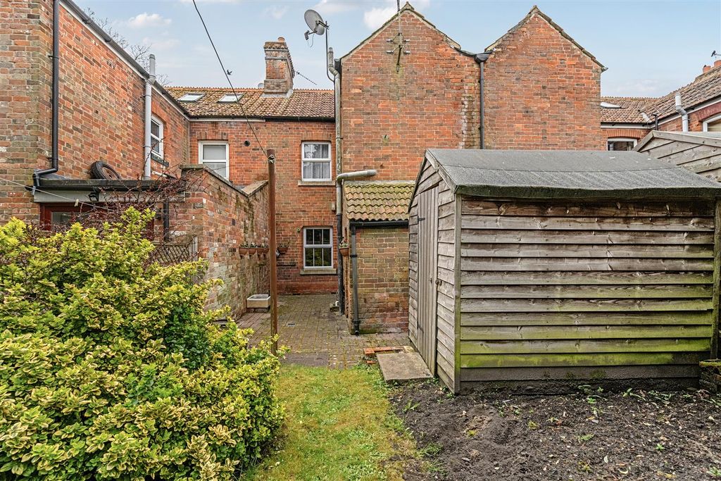 Additional image 15 of 2 bed terraced house for saleEstcourt Crescent, Devizes SN10