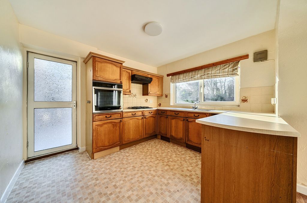 Additional image 6 of 3 bed detached house for saleHighworth Road, Swindon SN3