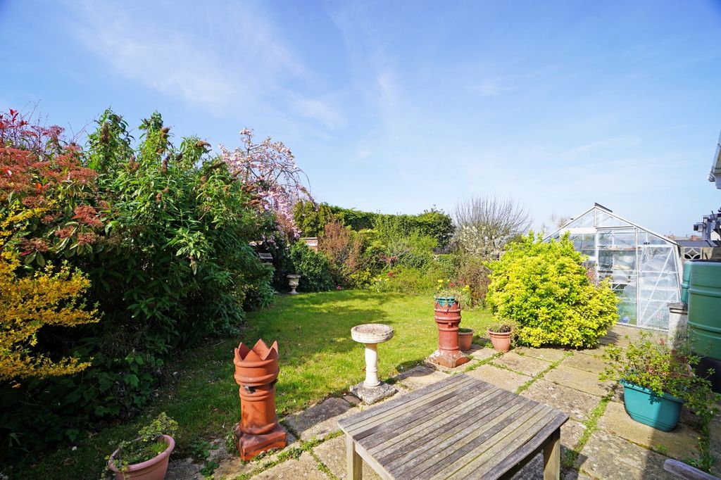 Additional image 4 of 3 bed detached bungalow for saleBrookfield, Highworth SN6