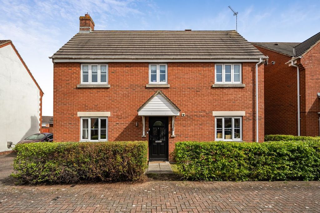 Additional image 20 of 4 bed detached house for saleHatch Road, Upper Stratton, Swindon SN3