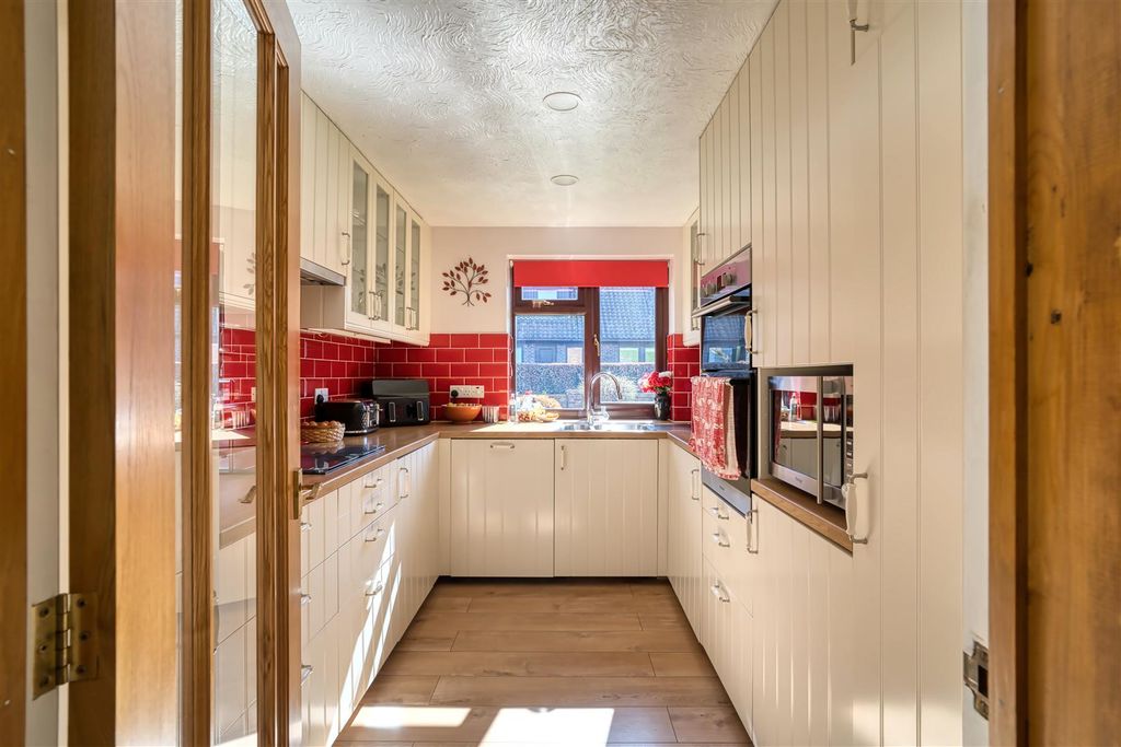 Additional image 5 of 3 bed detached house for saleThe Dene, Hindon, Salisbury SP3