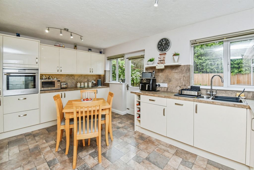 Additional image 8 of 4 bed detached house for saleOak Road, Chippenham SN14