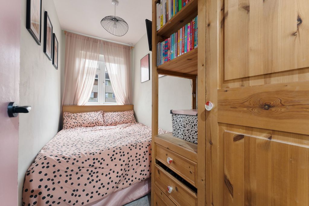 Additional image 17 of 4 bed terraced house for saleWyndham Road, Salisbury SP1