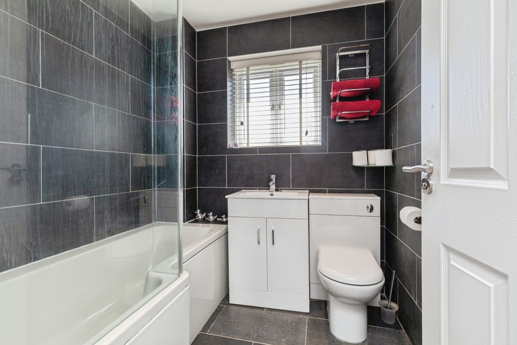 Additional image 19 of 3 bed semi-detached house for saleRoyal Field Close, Chippenham SN14
