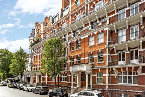 Drayton Court, Drayton Gardens, London SW10