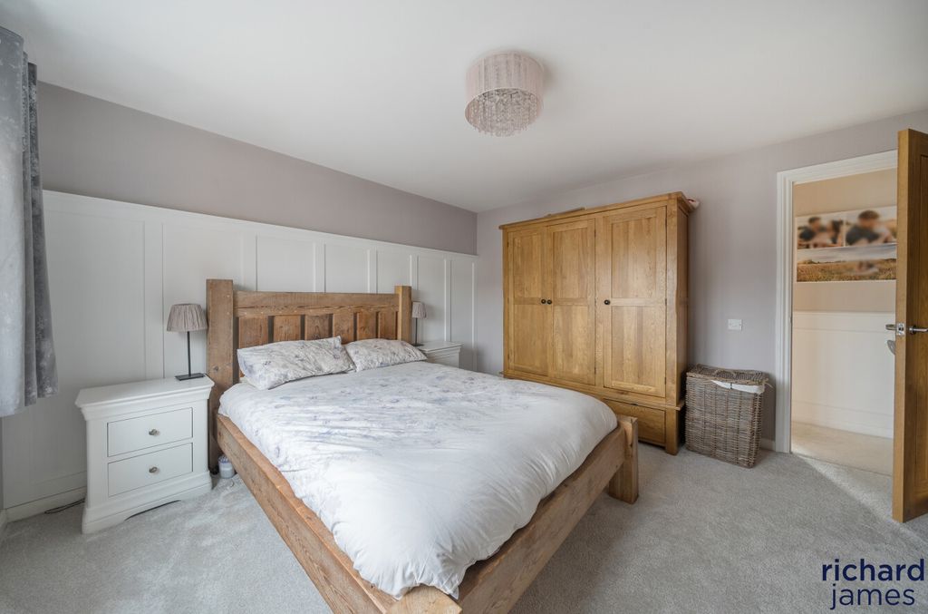 Additional image 10 of 4 bed detached house for saleGifford Road, Stratton St Margaret, Swindon SN3