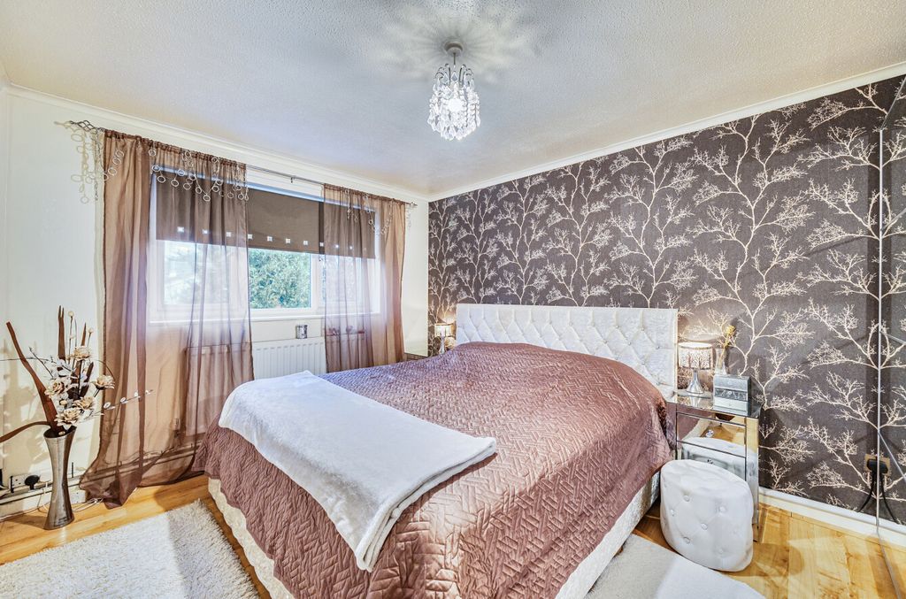 Additional image 8 of 3 bed terraced house for saleAysgarth, Bracknell, Berkshire RG12