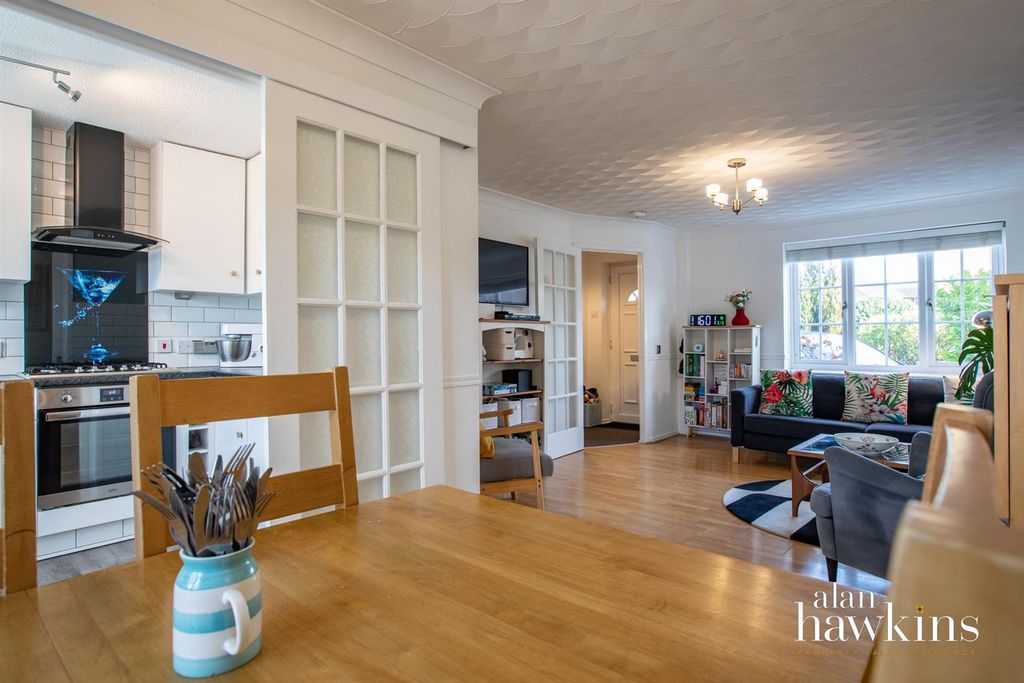 Additional image 6 of 3 bed semi-detached house for saleVictoria Drive, Lyneham SN15