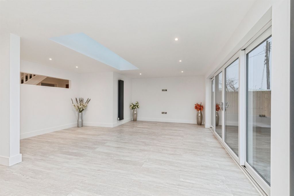 Additional image 3 of 4 bed bungalow for saleOrchard Drive, Southwick, Trowbridge BA14