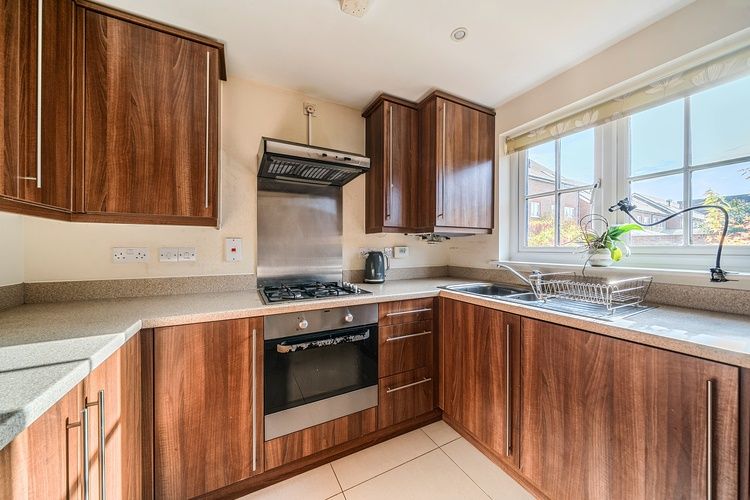 Additional image 6 of 2 bed terraced house for saleEagle Way, Bracknell, Berkshire RG12