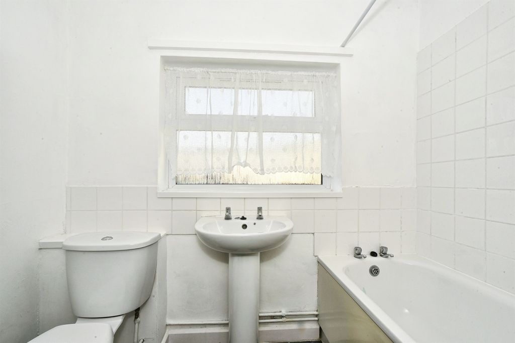 Additional image 8 of 2 bed terraced house for saleRayfield Grove, Swindon SN2