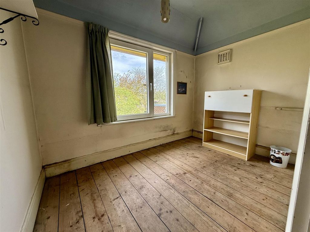 Additional image 10 of 4 bed detached house for saleMarlborough Road, Swindon SN3