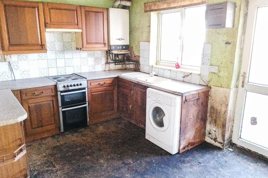 Additional image 5 of 3 bed terraced house for saleConisborough, Toothill, Swindon SN5