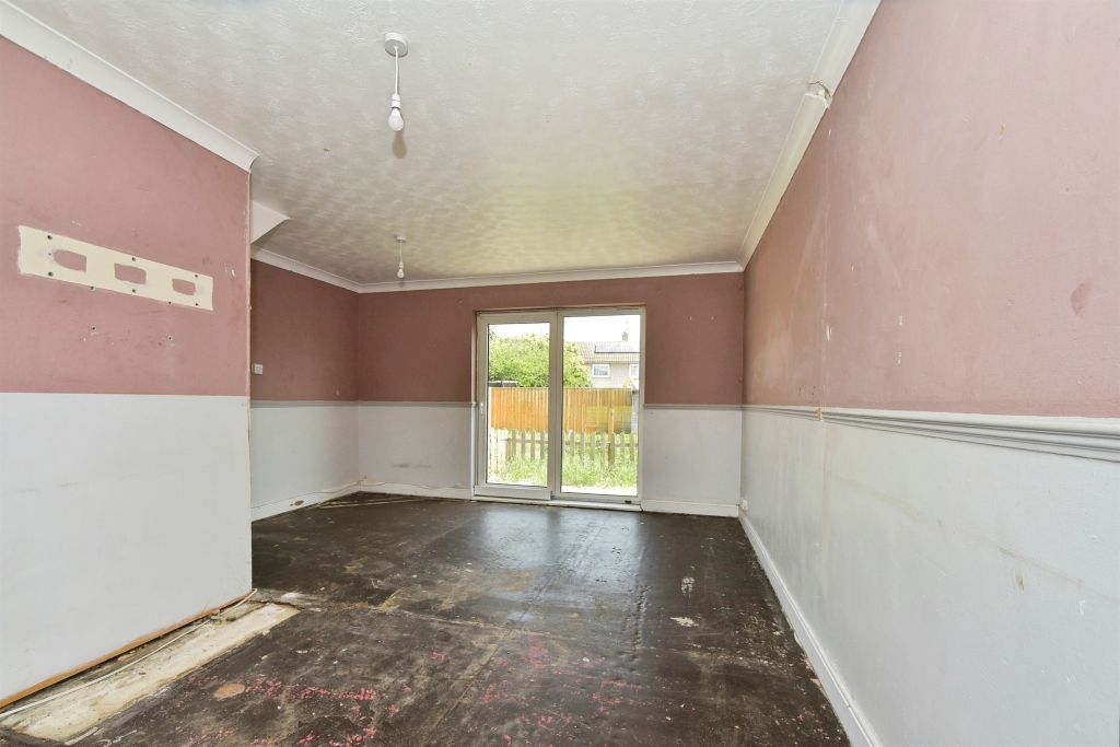 Additional image 2 of 3 bed terraced house for saleWeyhill Close, Swindon SN3