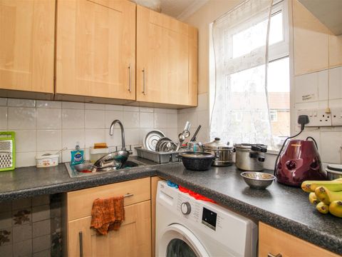 Redhall Crescent, Leeds LS11