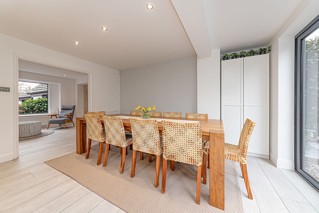 Additional image 7 of 5 bed detached house for saleWalton Drive, Ascot SL5