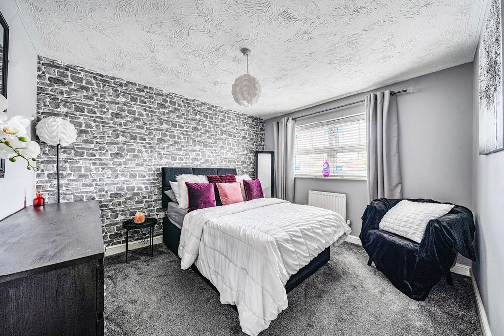 Additional image 13 of 4 bed detached house for saleWatermead, Swindon SN3