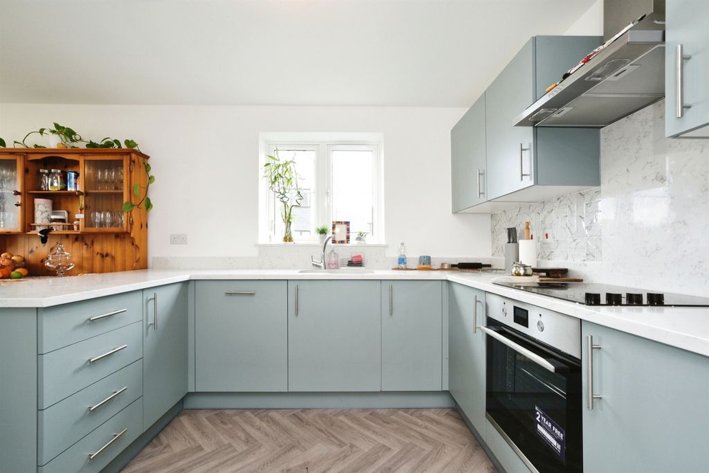 Additional image 6 of 3 bed detached house for saleGrayling Avenue, Swindon SN3