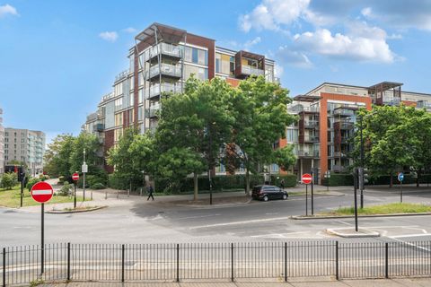 West Parkside, Greenwich Millennium Village, London SE10