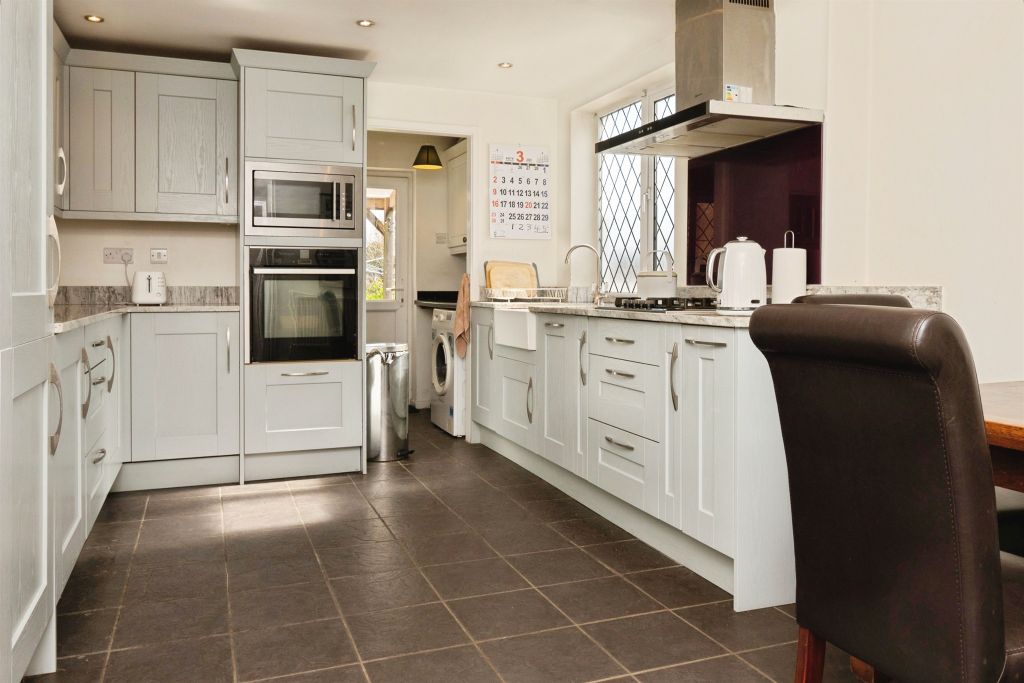 3 bed terraced house for saleThe Green, Goatacre, Calne SN11