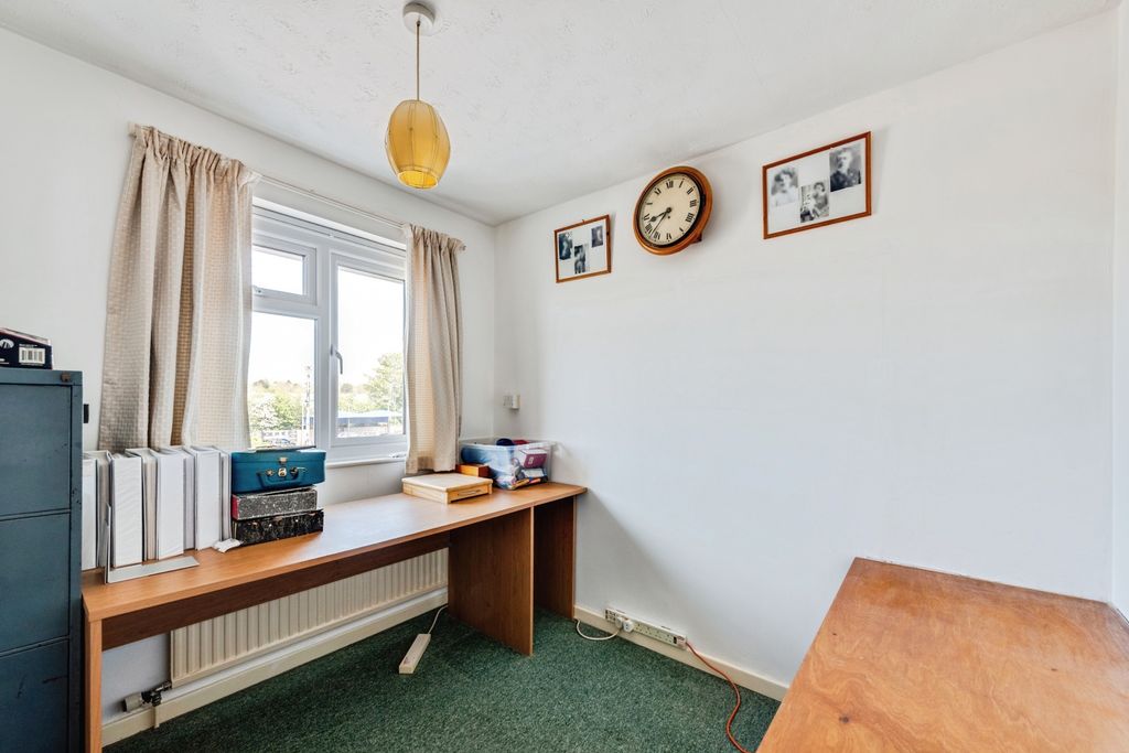 Additional image 16 of 6 bed semi-detached house for saleThames Avenue, Swindon SN25