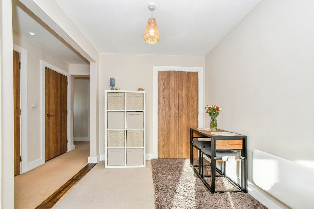 Additional image 13 of 1 bed flat for saleThomas Street, Swindon, Wiltshire SN2