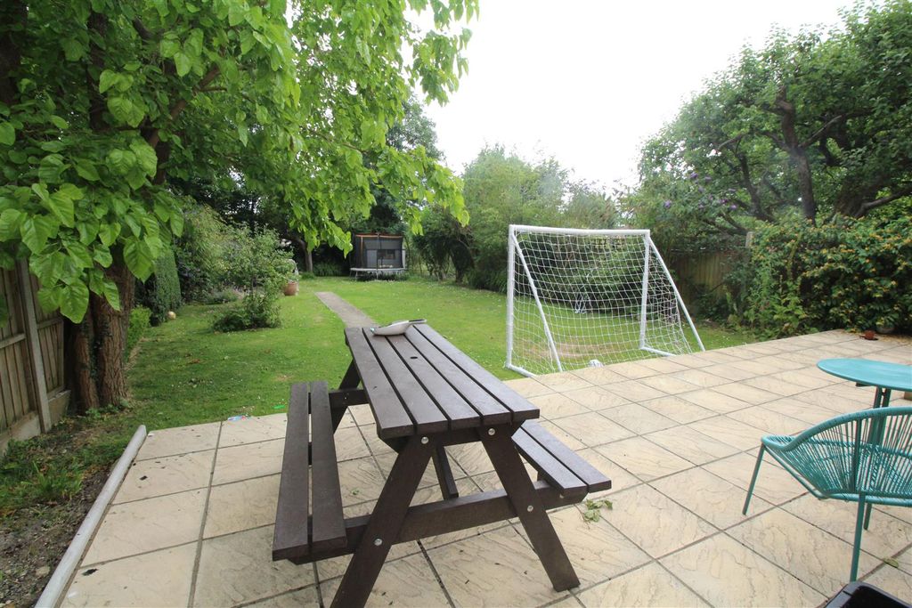 Additional image 22 of 4 bed semi-detached house for saleEast Yewstock Crescent, Chippenham SN15