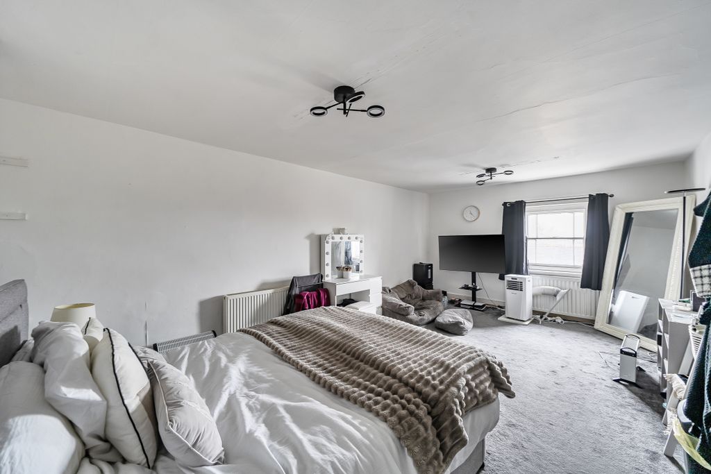 Additional image 12 of 8 bed end terrace house for saleHigh Street, Royal Wootton Bassett SN4