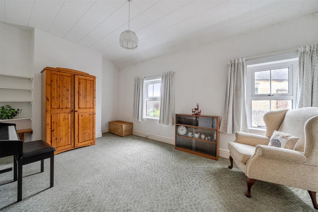 Additional image 10 of 2 bed terraced house for saleEstcourt Crescent, Devizes SN10