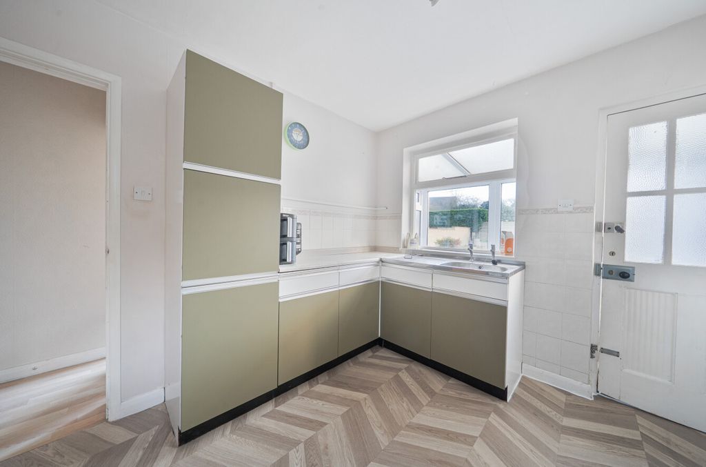 Additional image 4 of 3 bed bungalow for saleBurleaze, Chippenham, Wiltshire SN15