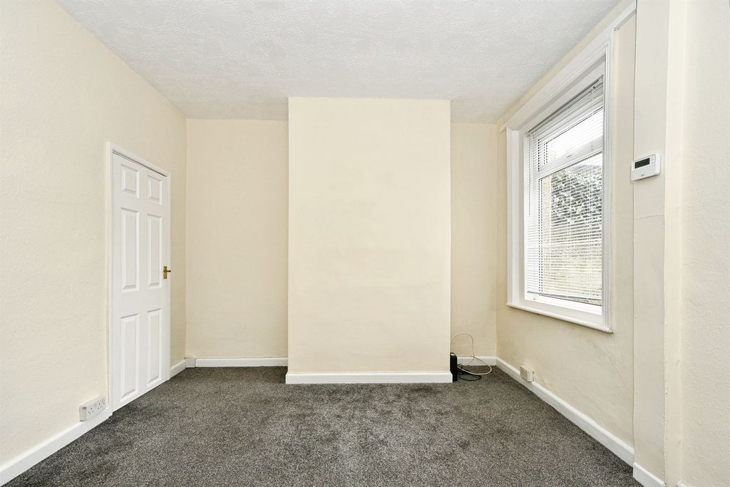 Additional image 8 of 2 bed terraced house for saleRayfield Grove, Swindon SN2