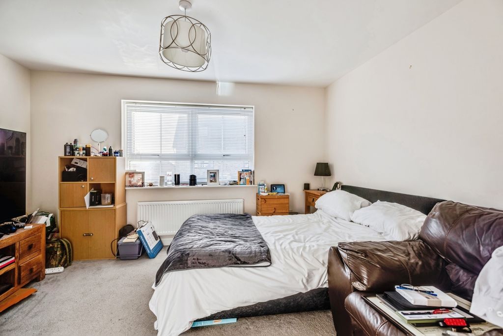 Additional image 13 of 3 bed semi-detached house for saleBeckett Strand, Swindon, Wiltshire SN1