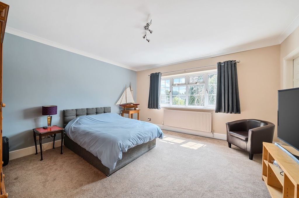 Additional image 17 of 5 bed detached house for saleNew Road, Chiseldon, Swindon SN4