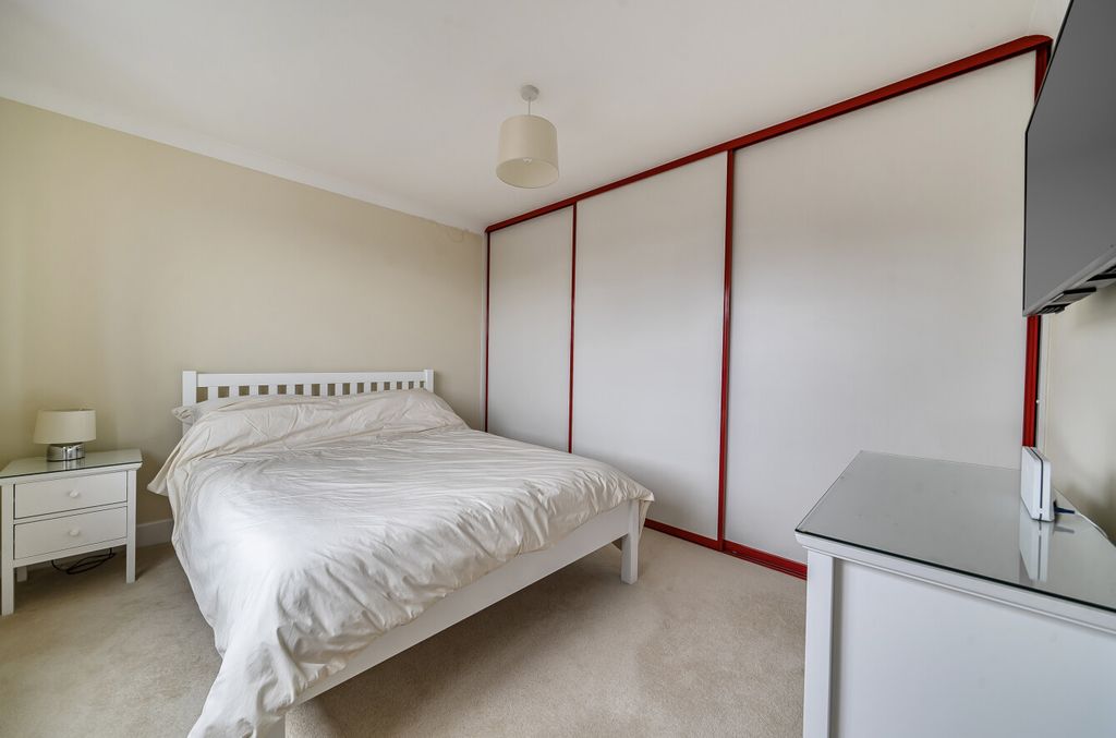 Additional image 13 of 4 bed detached house for saleRose Hill, Binfield, Bracknell RG42
