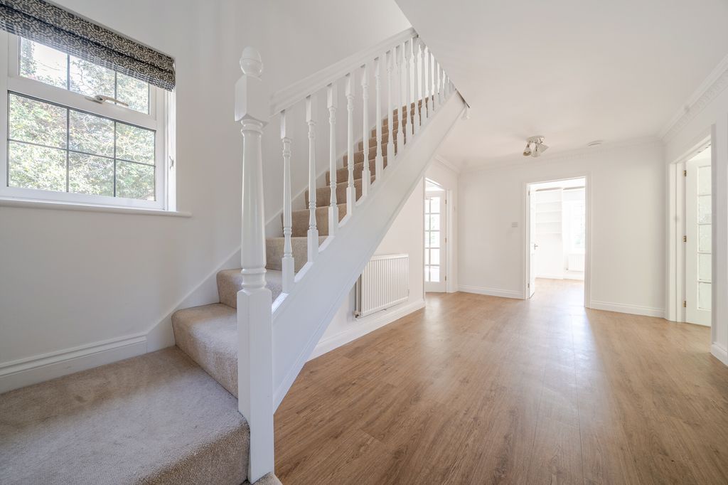 Additional image 9 of 5 bed detached house for saleBath Road, Marlborough SN8