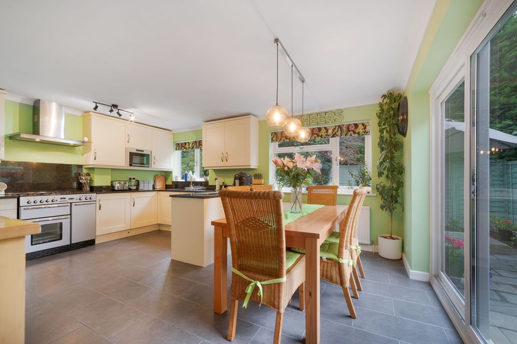 Additional image 4 of 3 bed link detached house for saleNew Road, Ascot SL5