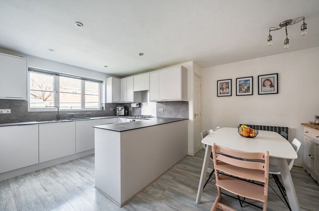 Additional image 11 of 4 bed detached house for saleHatch Road, Upper Stratton, Swindon SN3